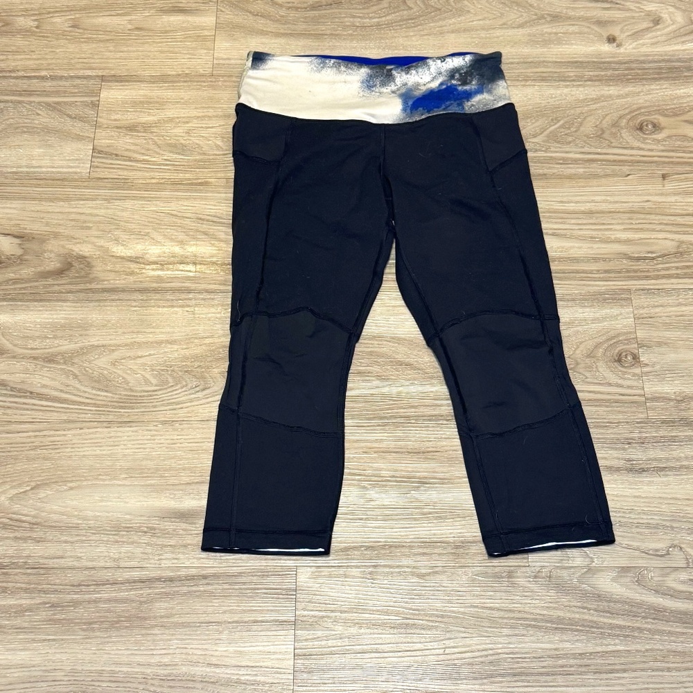 Lululemon Luxtreme Crop Pant – Size 8 – Galaxy Milky Way White Black Blue